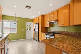 540 Clement Dr, Glendale, CA 91202 - Photo 14
