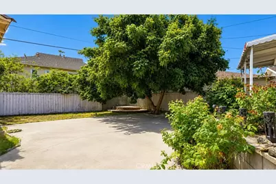540 Clement Drive, Glendale, CA 91202 - Photo 22