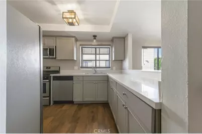 14715 Saticoy Street #14, Van Nuys, CA 91405 - Photo 10
