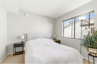 14715 Saticoy Street #14, Van Nuys, CA 91405 - Photo 28