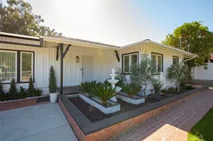 10431 Johanna St, Shadow Hills, CA 91040 - Photo 2
