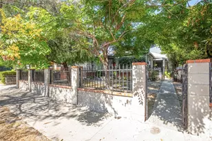 5431 Troost, Valley Village, CA 91601 - Photo 2