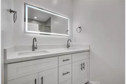 828 E Fairmount Road, Burbank, CA 91501 - Photo 22