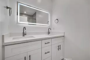 828 E Fairmount Rd, Burbank, CA 91501 - Photo 22