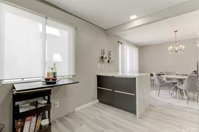 7759 Via Capri, Burbank, CA 91504 - Photo 14