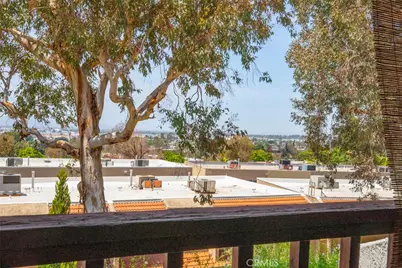 7759 Via Capri, Burbank, CA 91504 - Photo 30