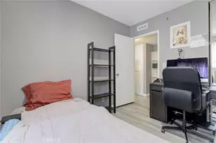 7759 Via Capri, Burbank, CA 91504 - Photo 40