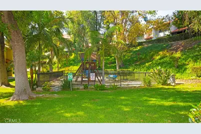 7759 Via Capri, Burbank, CA 91504 - Photo 60