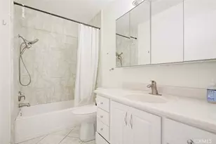 7759 Via Capri, Burbank, CA 91504 - Photo 34