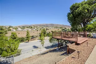 11801 Thunderbird Ave, Porter Ranch, CA 91326 - Photo 40