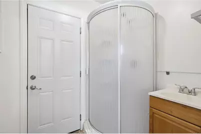 6937 Zelzah Avenue, Reseda, CA 91335 - Photo 14