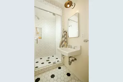 1625 Oakengate Drive, Glendale, CA 91207 - Photo 32