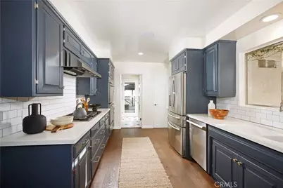 1625 Oakengate Drive, Glendale, CA 91207 - Photo 16