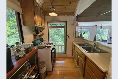 455 Blue Jay Canyon, Blue Jay, CA 92317 - Photo 4