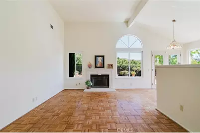 1005 Shoal Creek Court, Simi Valley, CA 93065 - Photo 8