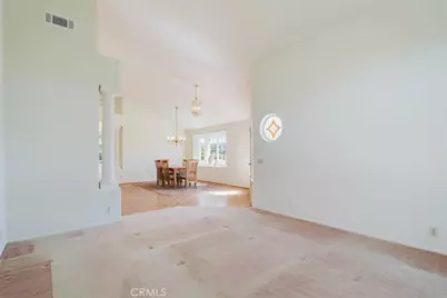 1005 Shoal Creek Court, Simi Valley, CA 93065 - Photo 10