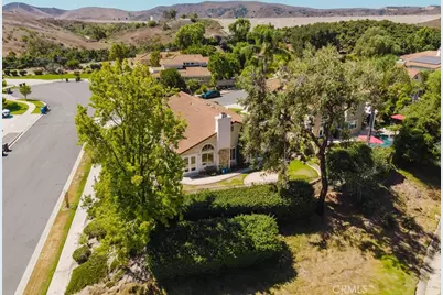 1005 Shoal Creek Court, Simi Valley, CA 93065 - Photo 42