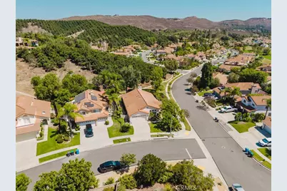 1005 Shoal Creek Court, Simi Valley, CA 93065 - Photo 40