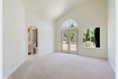 1005 Shoal Creek Court, Simi Valley, CA 93065 - Photo 24