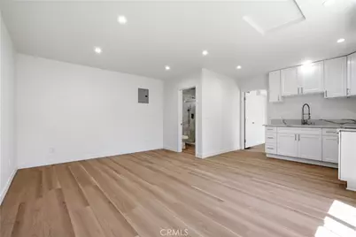 11215 Lull, Los Angeles, CA 91352 - Photo 28