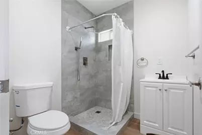 11215 Lull, Los Angeles, CA 91352 - Photo 30