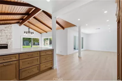 11215 Lull, Los Angeles, CA 91352 - Photo 16