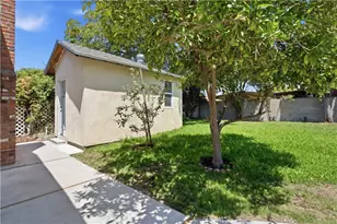 11215 Lull, Los Angeles, CA 91352 - Photo 40