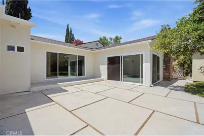 11215 Lull, Los Angeles, CA 91352 - Photo 36