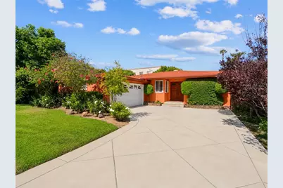 7044 Mammoth Avenue, Van Nuys, CA 91405 - Photo 1