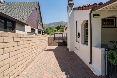 2061 Bellevue Drive, Glendale, CA 91201 - Photo 38