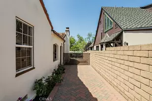 2061 Bellevue Dr, Glendale, CA 91201 - Photo 28