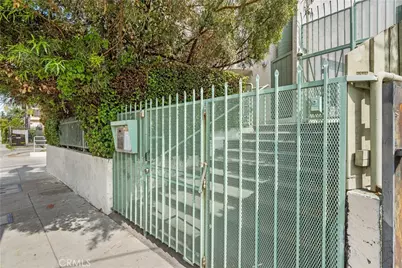 6036 Hazelhurst #C, North Hollywood, CA 91606 - Photo 2