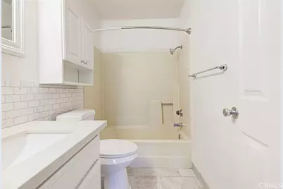 460 Oak Street #203, Glendale, CA 91204 - Photo 16