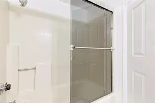 460 Oak St, Glendale, CA 91204 - Photo 24