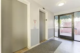 460 Oak St, Glendale, CA 91204 - Photo 2