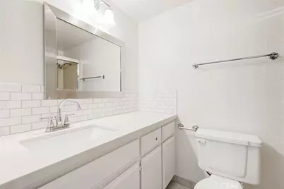 460 Oak Street #203, Glendale, CA 91204 - Photo 24