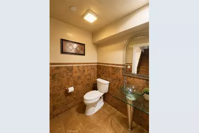 2318 N Fairview Street #101, Burbank, CA 91504 - Photo 12