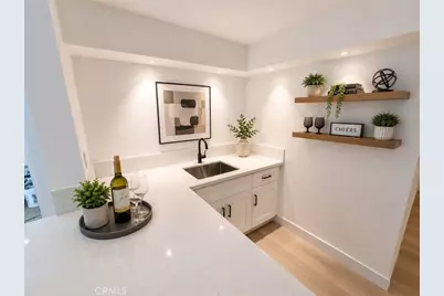 611 S Sunset Canyon, Burbank, CA 91501 - Photo 14