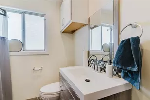 16001 Tulsa St, Granada Hills, CA 91344 - Photo 18