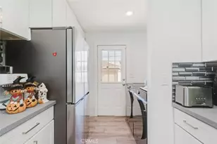 16001 Tulsa St, Granada Hills, CA 91344 - Photo 12