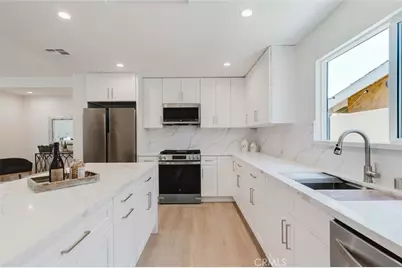 13243 Calcutta Street, Sylmar, CA 91342 - Photo 12
