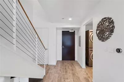 1100 Wilshire Boulevard #1707, Los Angeles, CA 90017 - Photo 32