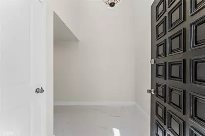 77 Barmore Ct, Glendale, CA 91206 - Photo 4