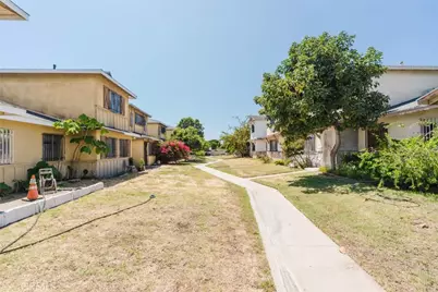 7 Fiesta Lane, Carson, CA 90745 - Photo 24