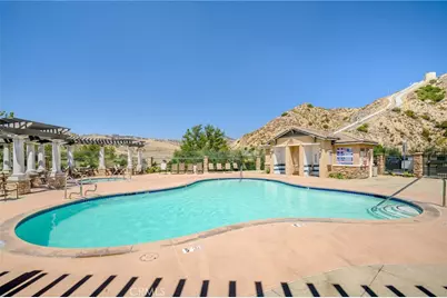 16739 Nicklaus Drive #25, Sylmar, CA 91342 - Photo 24