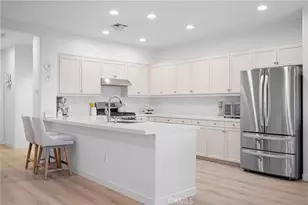 16739 Nicklaus Dr, Sylmar, CA 91342 - Photo 12