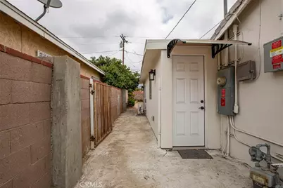 1503 Coronel, San Fernando, CA 91340 - Photo 36
