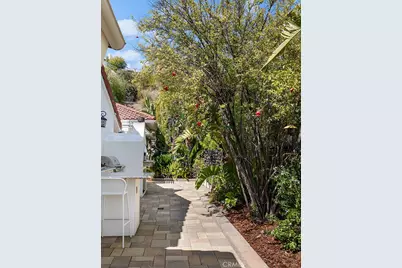 1357 Doverwood, Glendale, CA 91207 - Photo 44