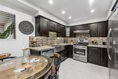 1745 Holly #302, Glendale, CA 91206 - Photo 12