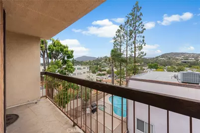 1745 Holly #302, Glendale, CA 91206 - Photo 30